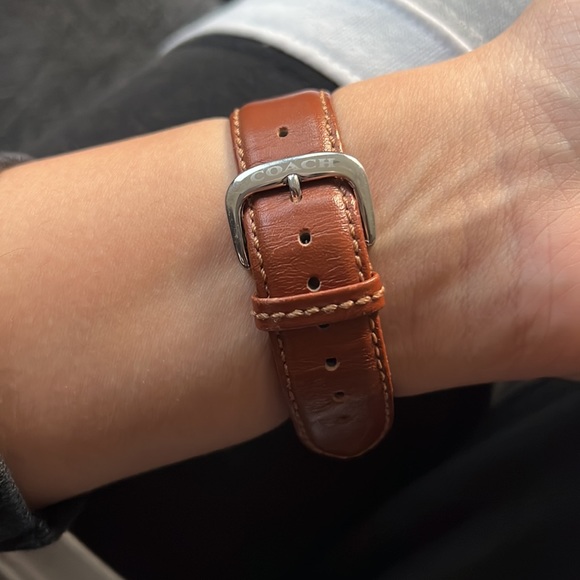 Coach Watch - Picture 2 of 2